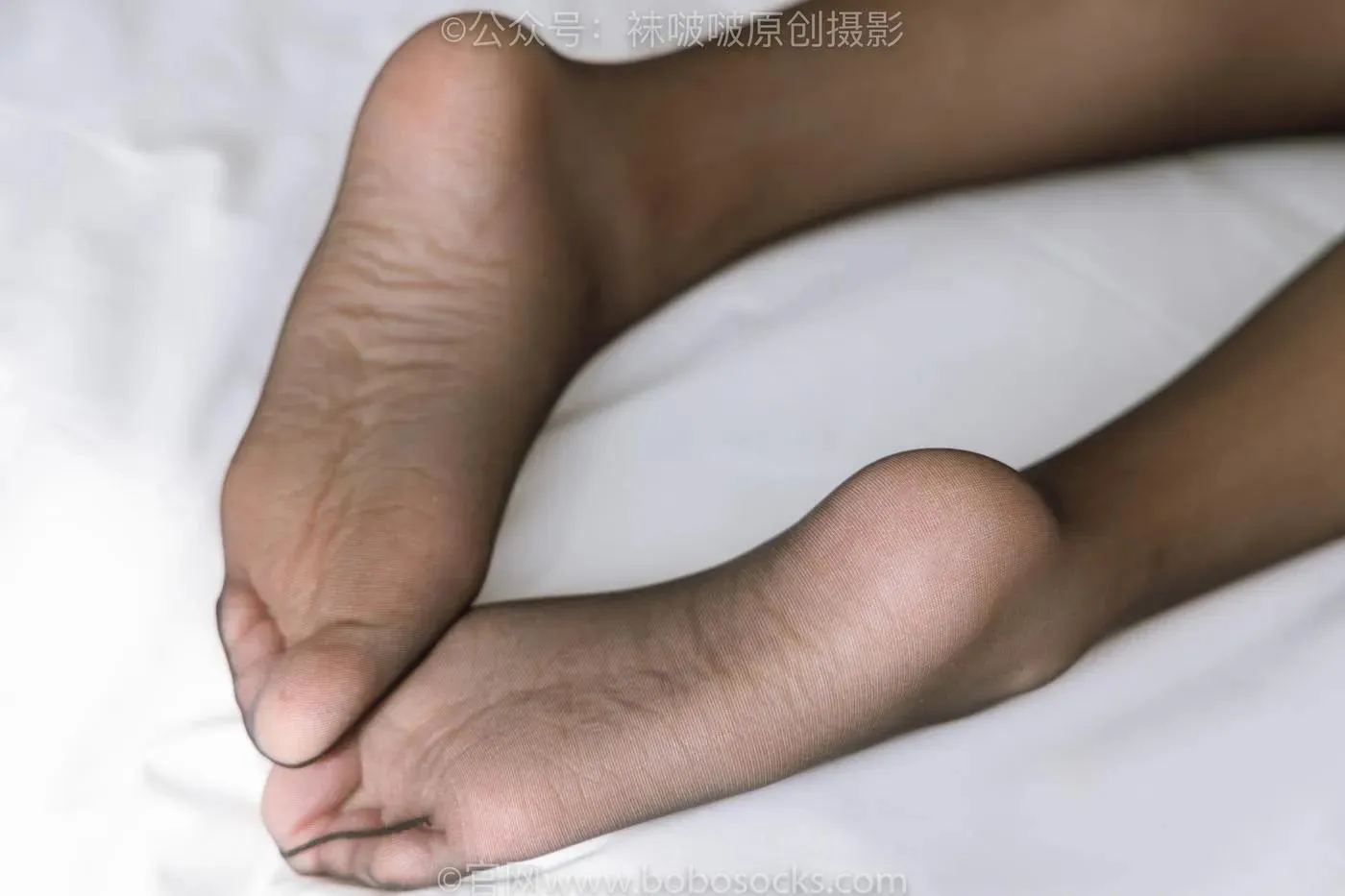 [BoBoSocks袜啵啵]NO.179 小甜豆-OL制服、高跟鞋、黑丝、撕丝袜剧情 [140P]插图